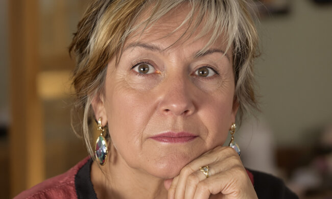 Manžel odešel za mladší kolegyní z práce. Po měsíci se vrátil, protože zjistil, že život s ní není pohádka, ale nekonečný mejdan a žádný teplý oběd