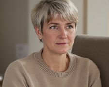 Popletl si telefony. To, co jsem si přečetla ve zprávách, bylo jako rána do obličeje