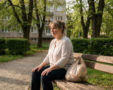Odjel za prací do zahraničí, nebral telefony, zmizel. Přesně o rok později stál ve dveřích a řekl: "Promiň, ale musíš mě vyslechnout"