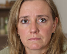 Po smrti maminky mi sousedka předala její deník: "Říkala, že ti ho mám dát, pokud se sem někdy vrátíš."