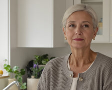 Manžel odešel k jiné ženě a celý rok o sobě nedal vědět. A pak jednoho dne stál ve dveřích a prosil mě, abych mu dala druhou šanci